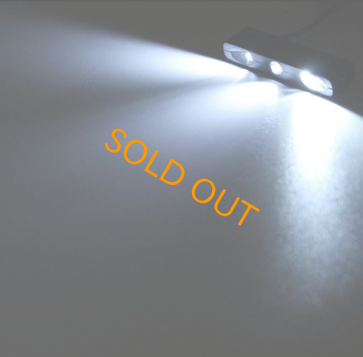 画像1: GOD 12v 汎用 3LED ナンバー灯 ホワイト (1)