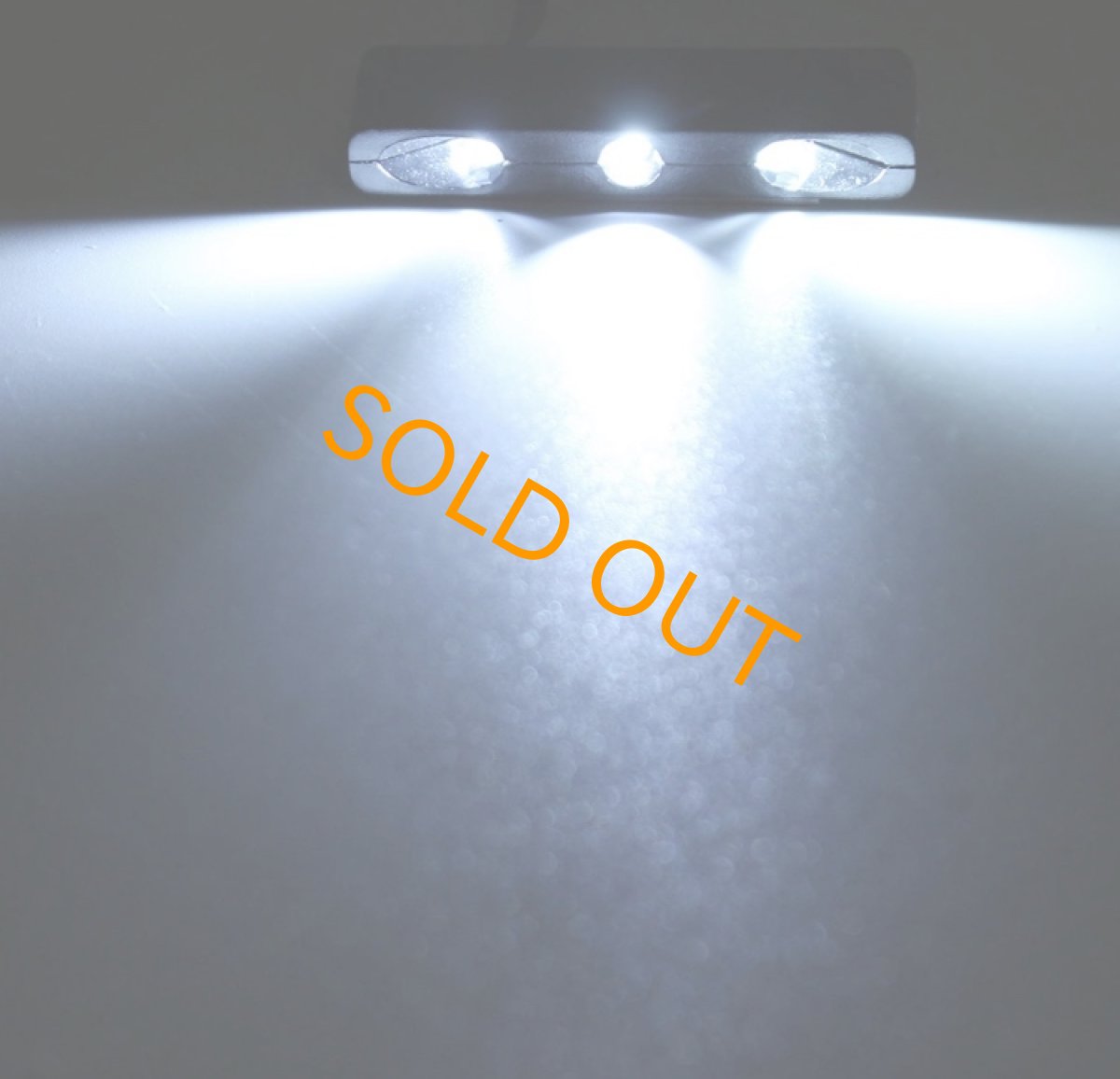 画像3: GOD 12v 汎用 3LED ナンバー灯 ホワイト (3)