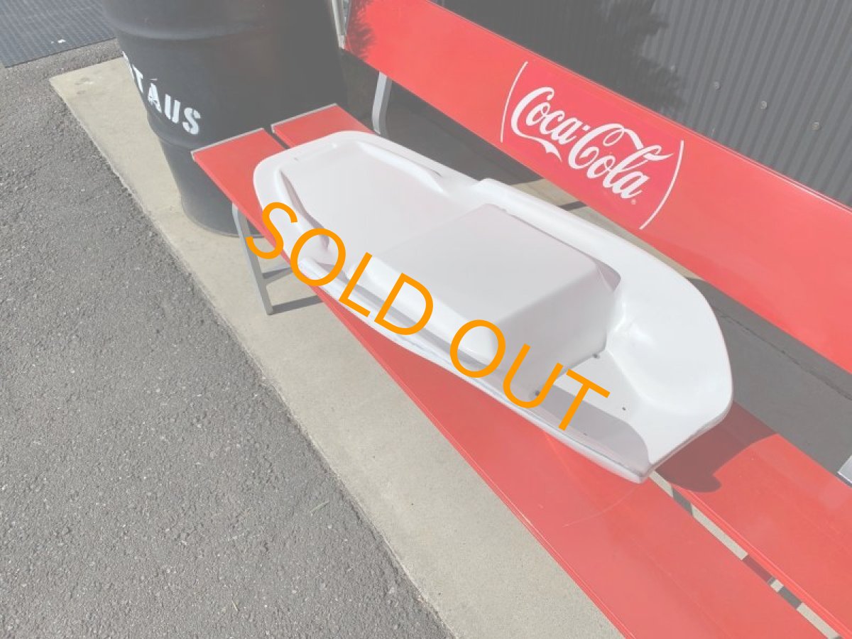 画像12: マジェスティC   VOGUE FRPローダウンシート (SG03J) 白ゲル未塗装 (12)