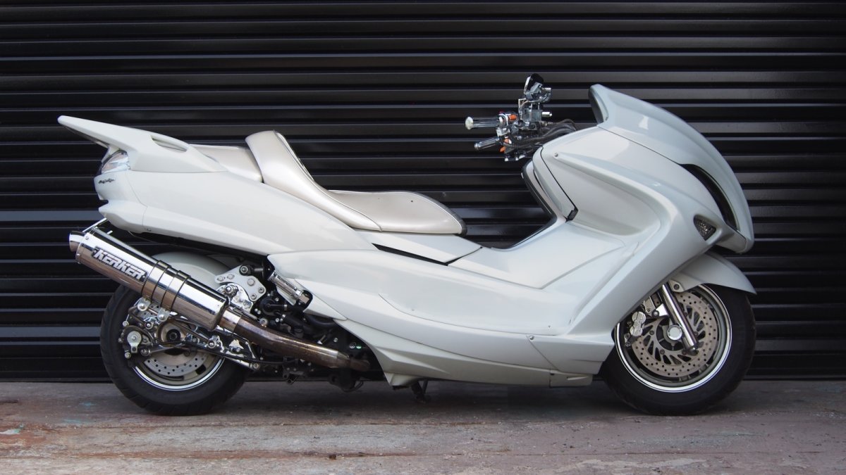 画像4: マジェスティ250 メッキローダウン ホワイトカスタム (4)