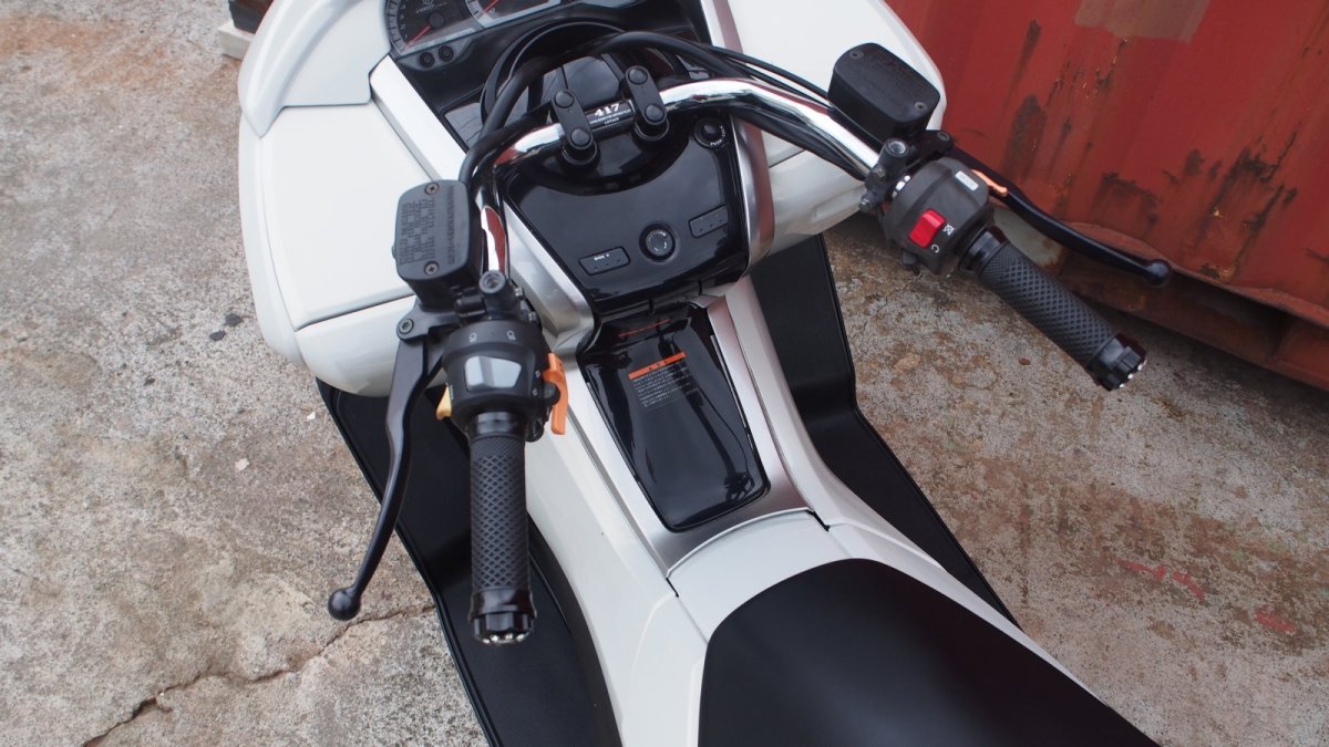 画像5: 4D9マジェスティ250(SG20J) VOGUEエアロ　300ロンホイローダウンカスタム (5)