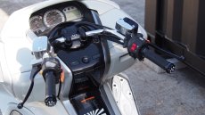 画像9: 4D9マジェスティ250(SG20J) VOGUEエアロ　ホワイトロンホイカスタム (9)