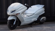 画像2: 4D9マジェスティ250(SG20J) VOGUEエアロ　ホワイトロンホイカスタム (2)