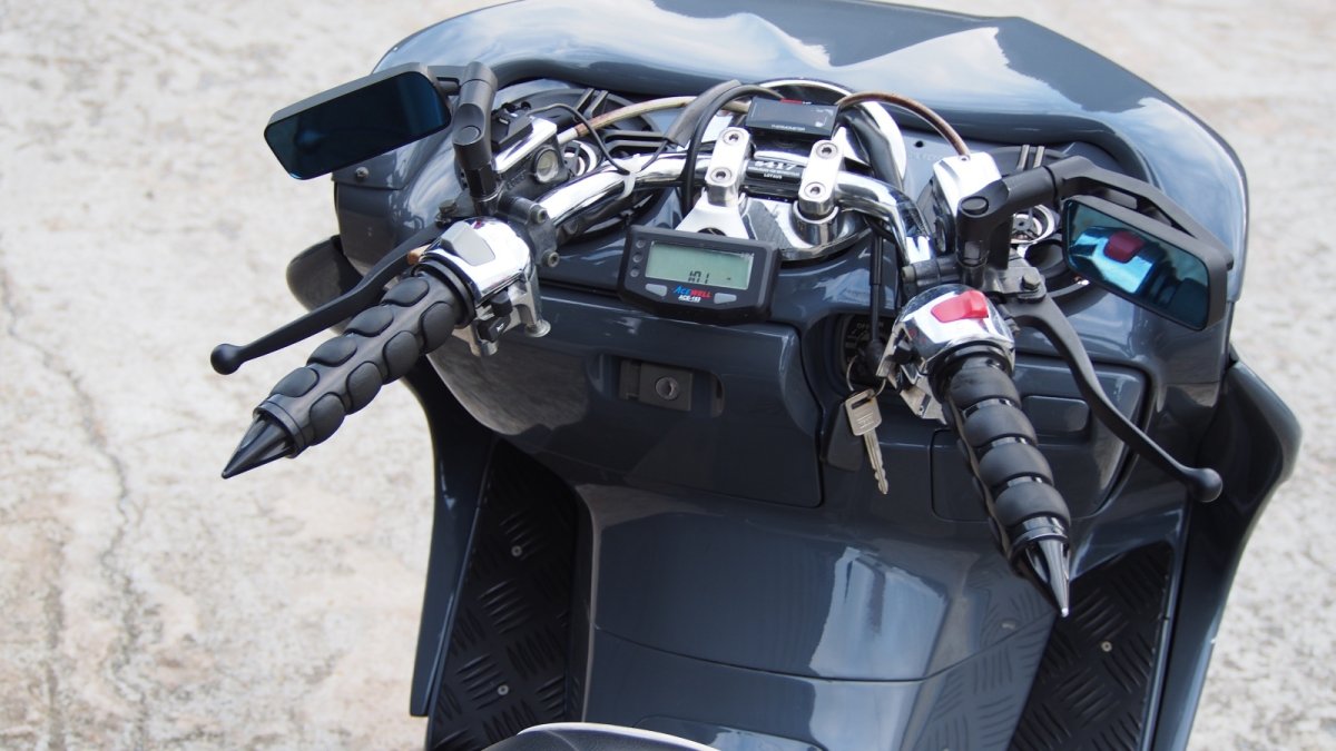 画像6: マジェスティC   LOTAUS ロンホイローダウンチョップフェイスフルカスタム　  (6)