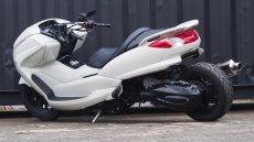 画像5: 4D9マジェスティ250(SG20J) VOGUEエアロ　300ロンホイカスタム　ホワイト＆ブラック (5)