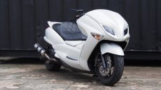画像2: 4D9マジェスティ250(SG20J) VOGUEエアロ　300ロンホイカスタム　ホワイト＆ブラック (2)
