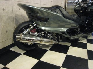 LSサイドカウル マジェスティC/250（SG03J）用(ゲル未塗装