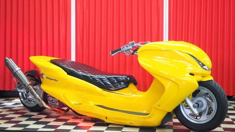 バイクショップロータス マジェスティ ロンホイ フルエアロ ローダウン ビックスクーター 中古ビッグスクーター 埼玉 カスタムスクーター Lotaus 中古バイク